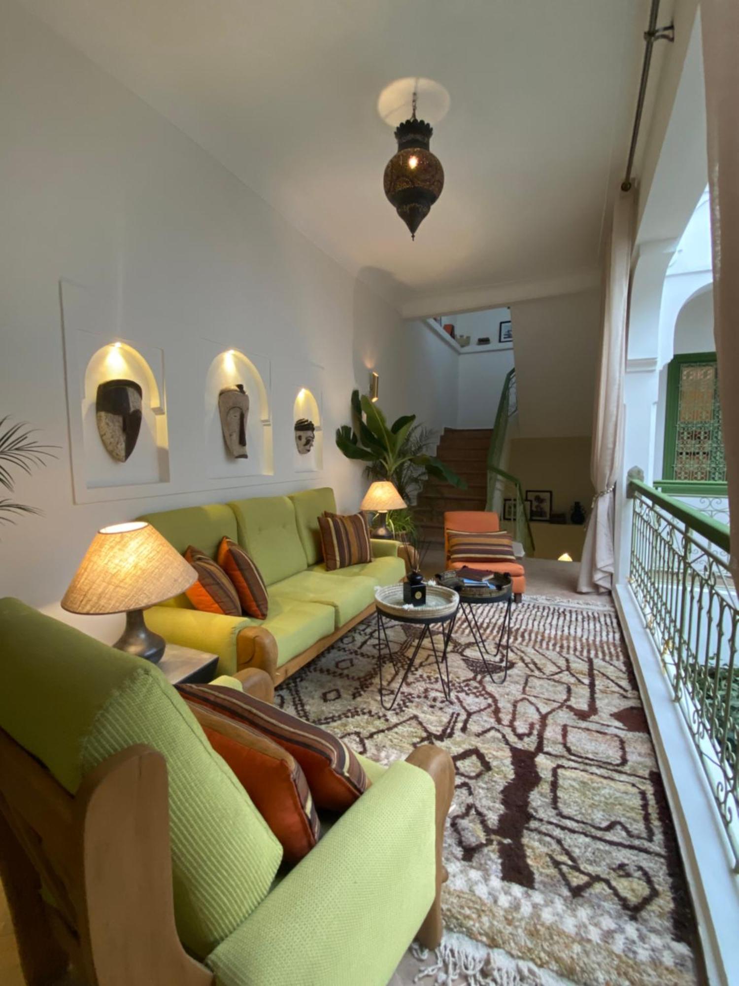 Riad Dar Adal Exclusivite 2 A 6 Personnes Petit Dejeuner Compris Place Jemaa El Fna Маракеш Екстериор снимка